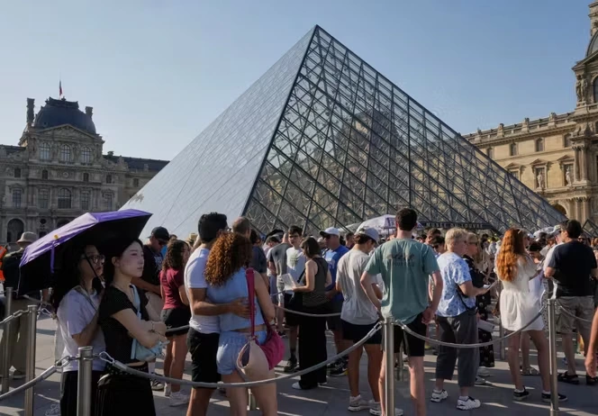 Au Louvre ou à Versailles, la tarification différenciée n’a pas découragé les visiteurs extra-européens