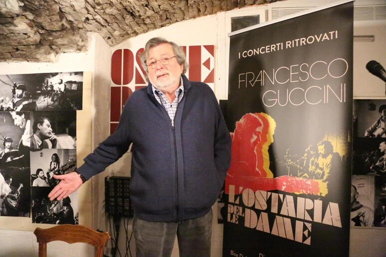 L'ultima testimonianza di Guccini: 'Le parole sono importanti, ci fanno imparare ad amare'