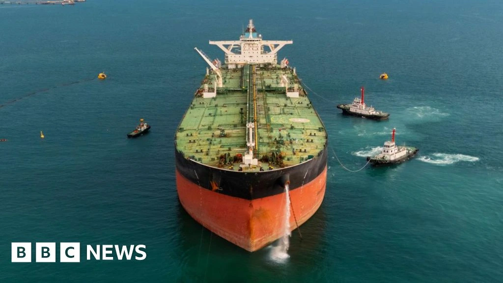 Threat to oil tankers in Middle East  worst since start of Iran war, analysts say