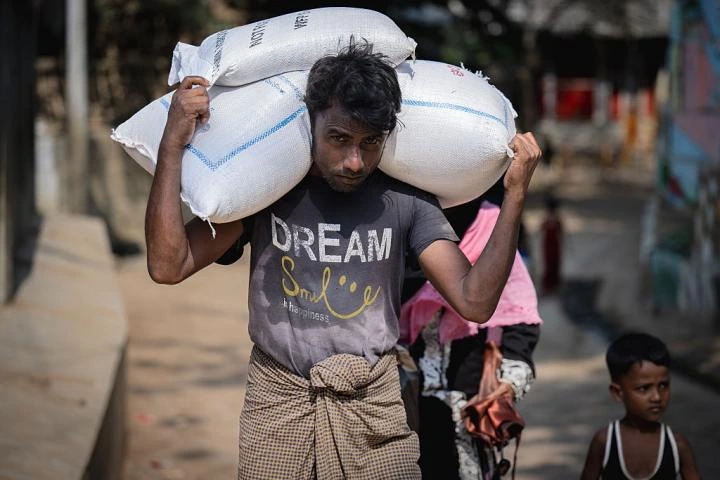 Las crueles matemáticas de los recortes: la crisis mundial de la asistencia humanitaria