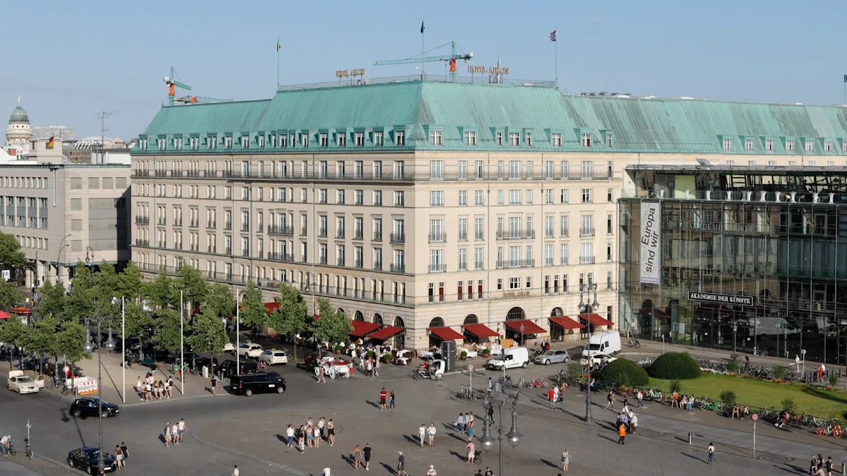 Hotel Adlon in Berlin soll für mindestens 280 Millionen Euro verkauft werden