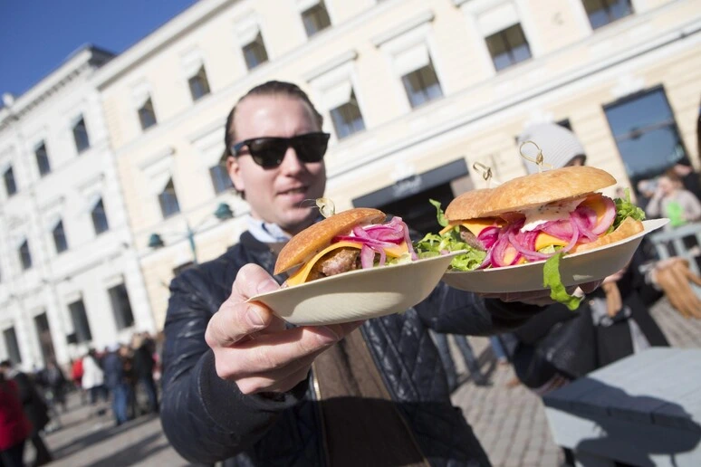 Unioncamere, boom dello street food in Italia con 4.300 imprese in quasi 2mila Comuni