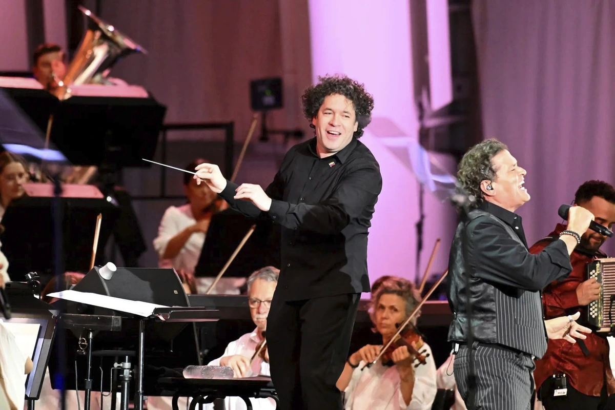 La emotiva despedida de Gustavo Dudamel de Los Ángeles: "Nunca habrá un último concierto"