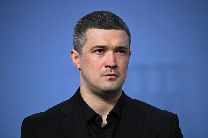 Zelenski lo echó de Defensa y ahora le pide elecciones: por qué es tan importante el desafío de Mykhailo Fedorov