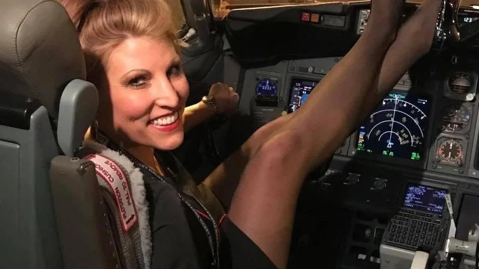 Mysteriöser Tod einer Stewardess auf Hawaii: Sie stürzte aus dem 24. Stock eines Hotels