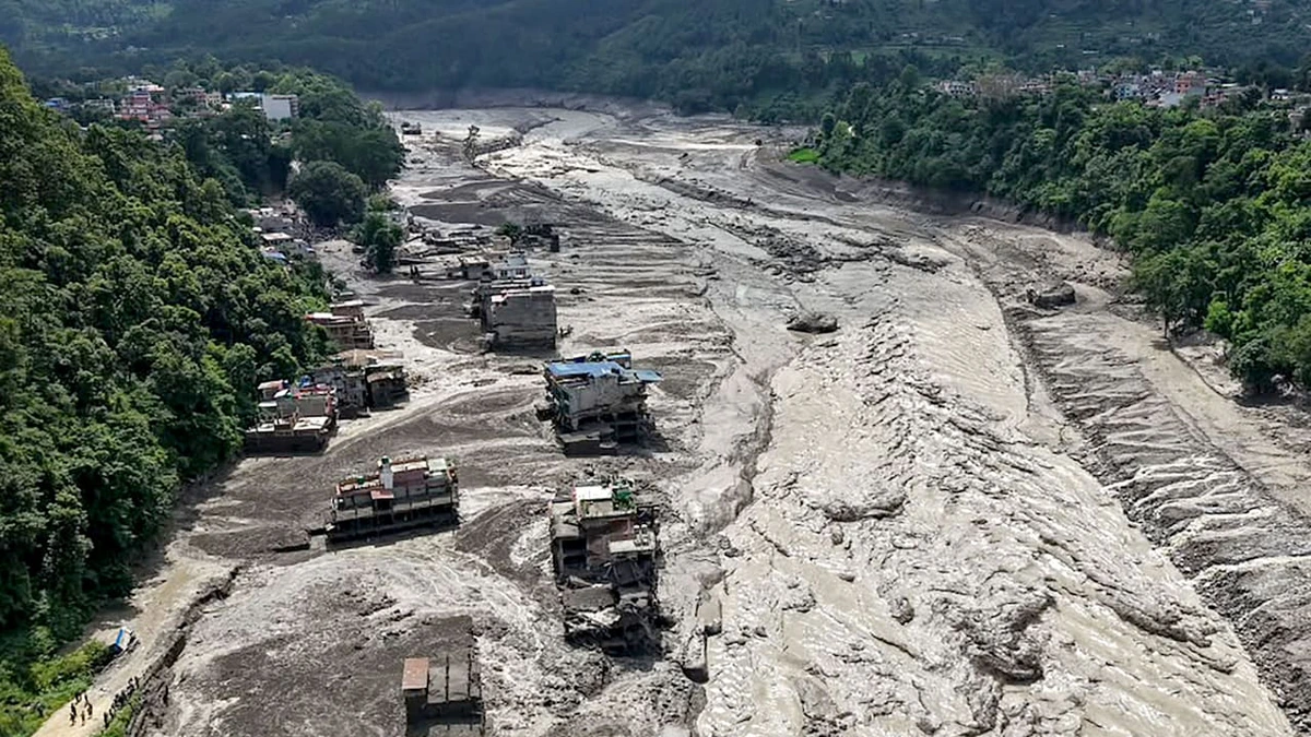 Mindestens 22 Tote: Sturzflut in Nepal! Hunderte Touristen vermisst