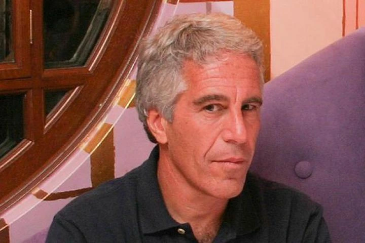 "Miraron hacia otro lado": el demoledor informe que destapa cómo los bancos de Wall Street blindaron a Epstein