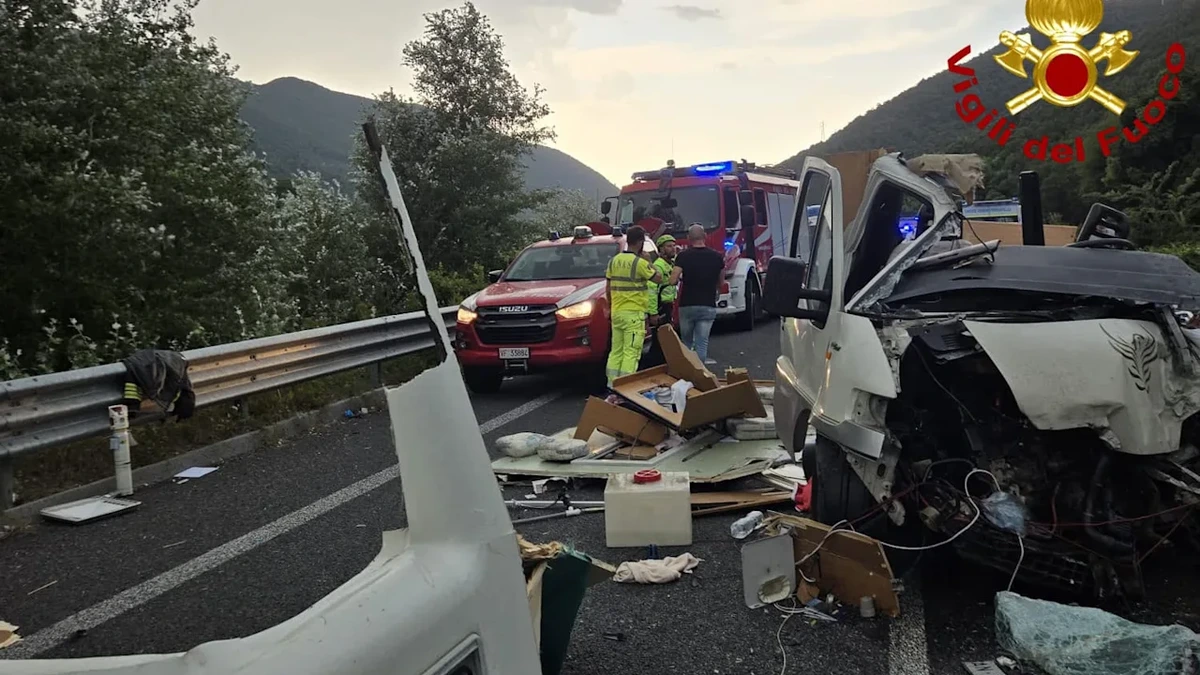 Unfall in Italien: Sechs Tote! Touri-Bus kollidiert mit Wohnmobil