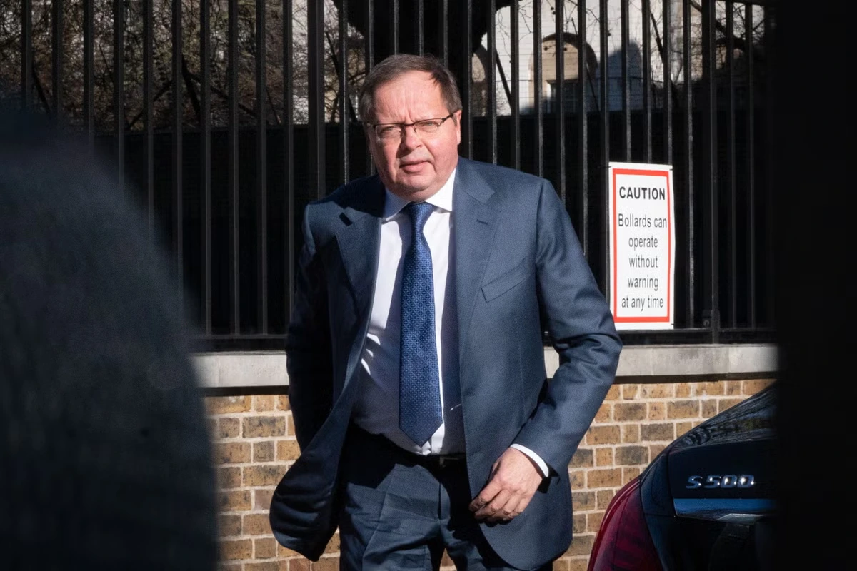 Moscow withdraws UK ambassador as tensions between Britain and Russia mount
