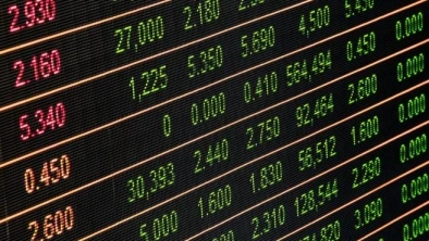 Borse in diretta, petrolio oggi 4 agosto | Borse asiatiche miste, cauto ottimismo sui titoli tech. Greggio a 85 dollari