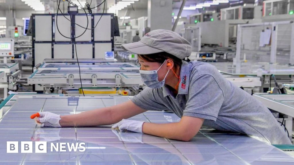 Trump imposes 15% tariff on key chip material to counter China