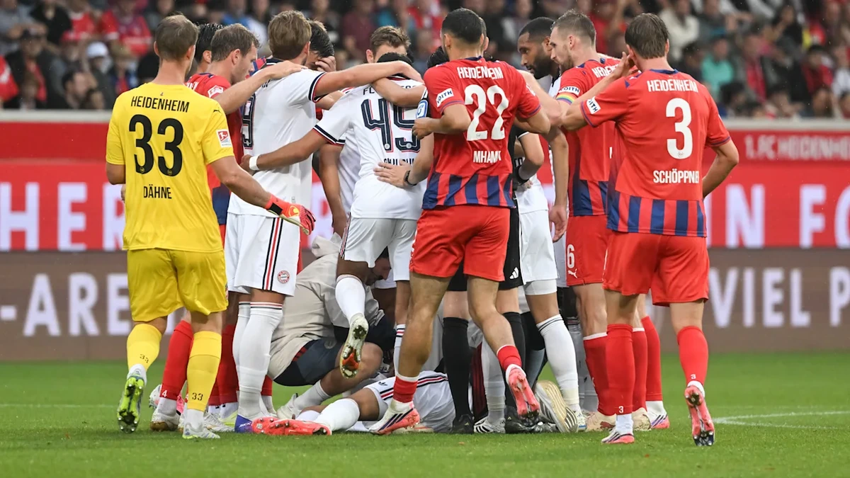 Jamal Musiala schon wieder am Boden!