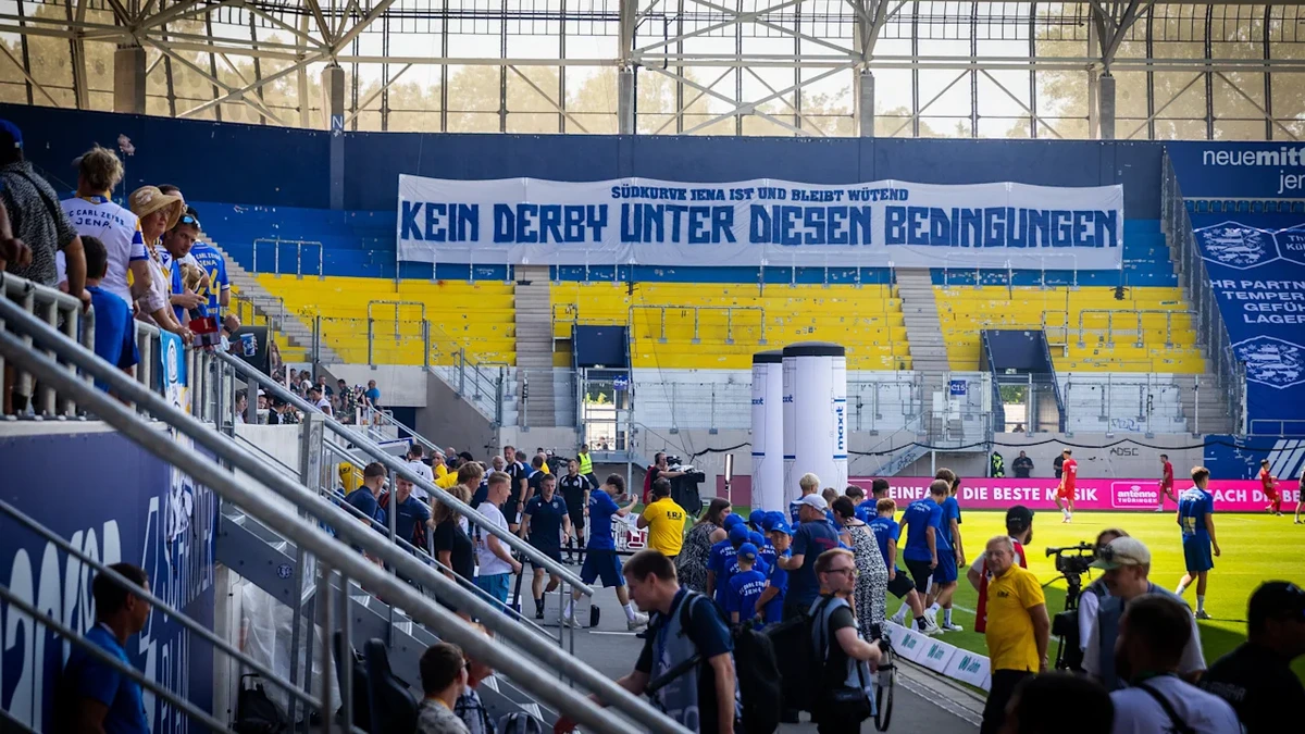 Müssen Ultras umziehen? Urteil sorgt für Kurvenwirbel bei Carl Zeiss Jena