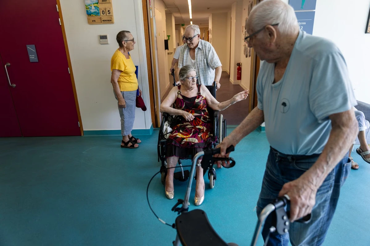 Après l’incendie en Gironde, le retour des seniors évacués en urgence dans leurs Ephad