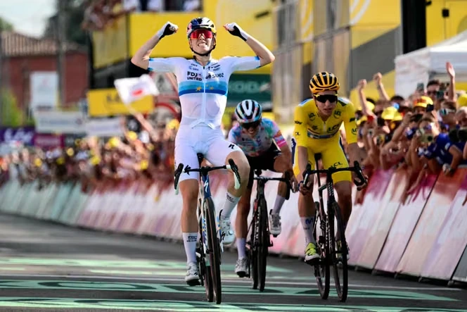 Tour de France Femmes : Demi Vollering et les favorites creusent un « écart irrécupérable » avec Pauline Ferrand-Prévot, à nouveau distancée