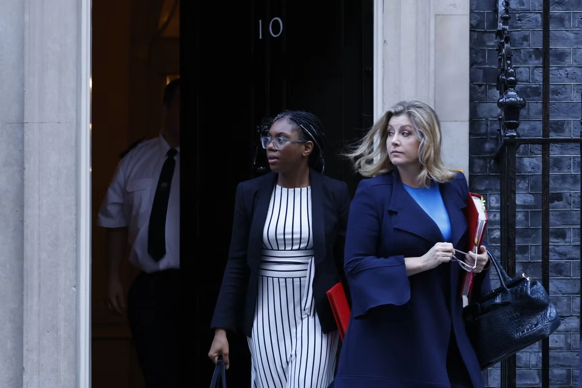 Badenoch ‘jealous’ of ex-cabinet minister Mordaunt in Commons comeback row