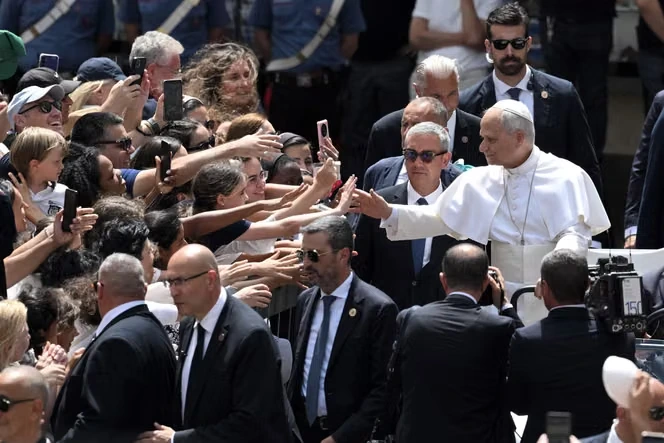 L’Eglise de France se prépare à la visite historique du pape Léon XIV en septembre, avec une messe géante sur les Champs-Elysées en point d’orgue