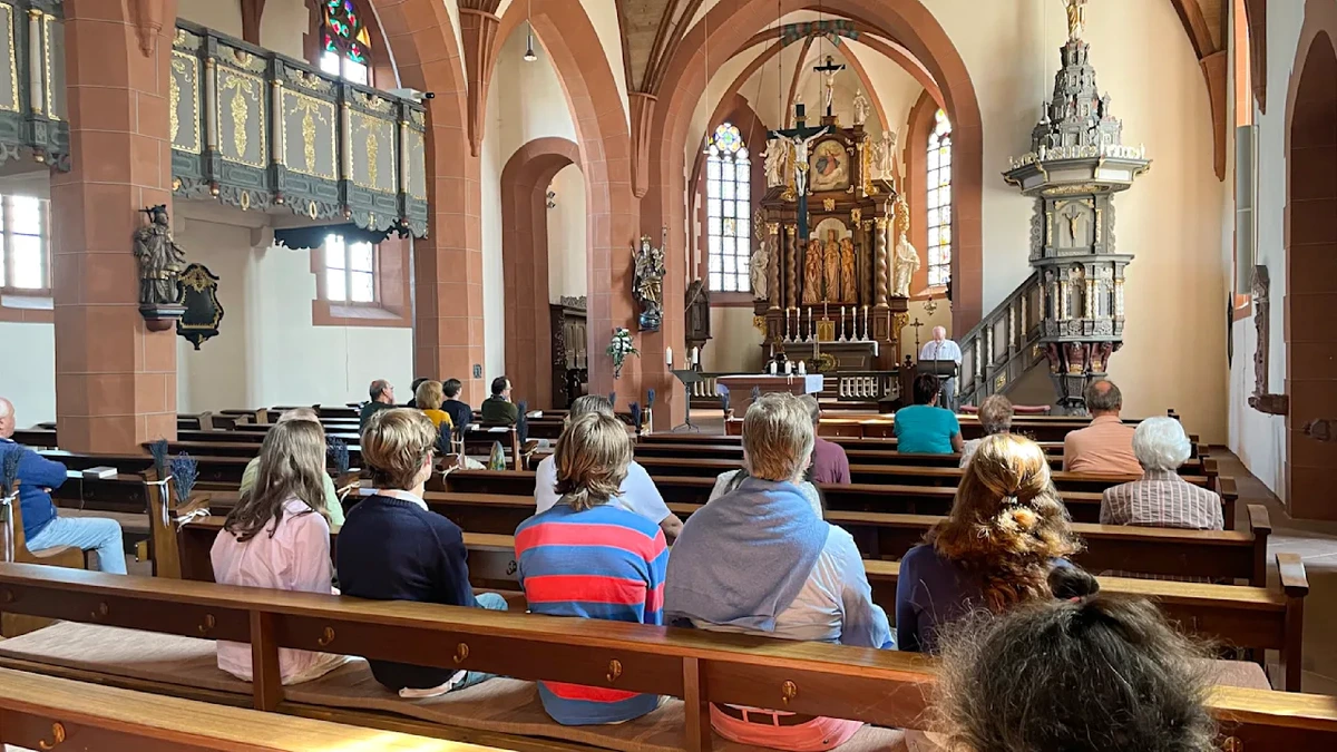 Frau statt Einsamkeit: Lieber Gott, ich kündige – wegen der Liebe!