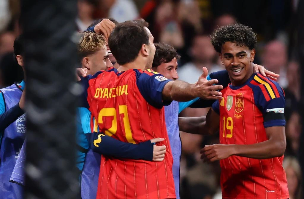 España sigue aquí: estrena su título mundial con una victoria de prestigio en Wembley frente a Inglaterra