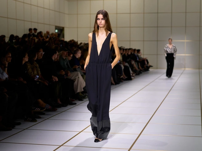 Armani, pronti tre soci: Lvmh, Essilux e L’Oréal. L’ipotesi per il collocamento del 15%