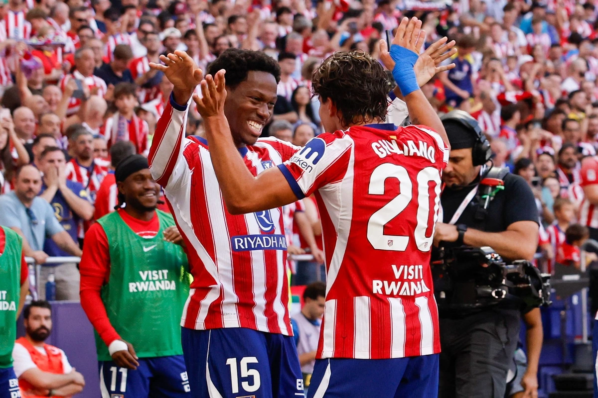 El Atlético se lleva un derbi bronco ante un Real Madrid desnortado