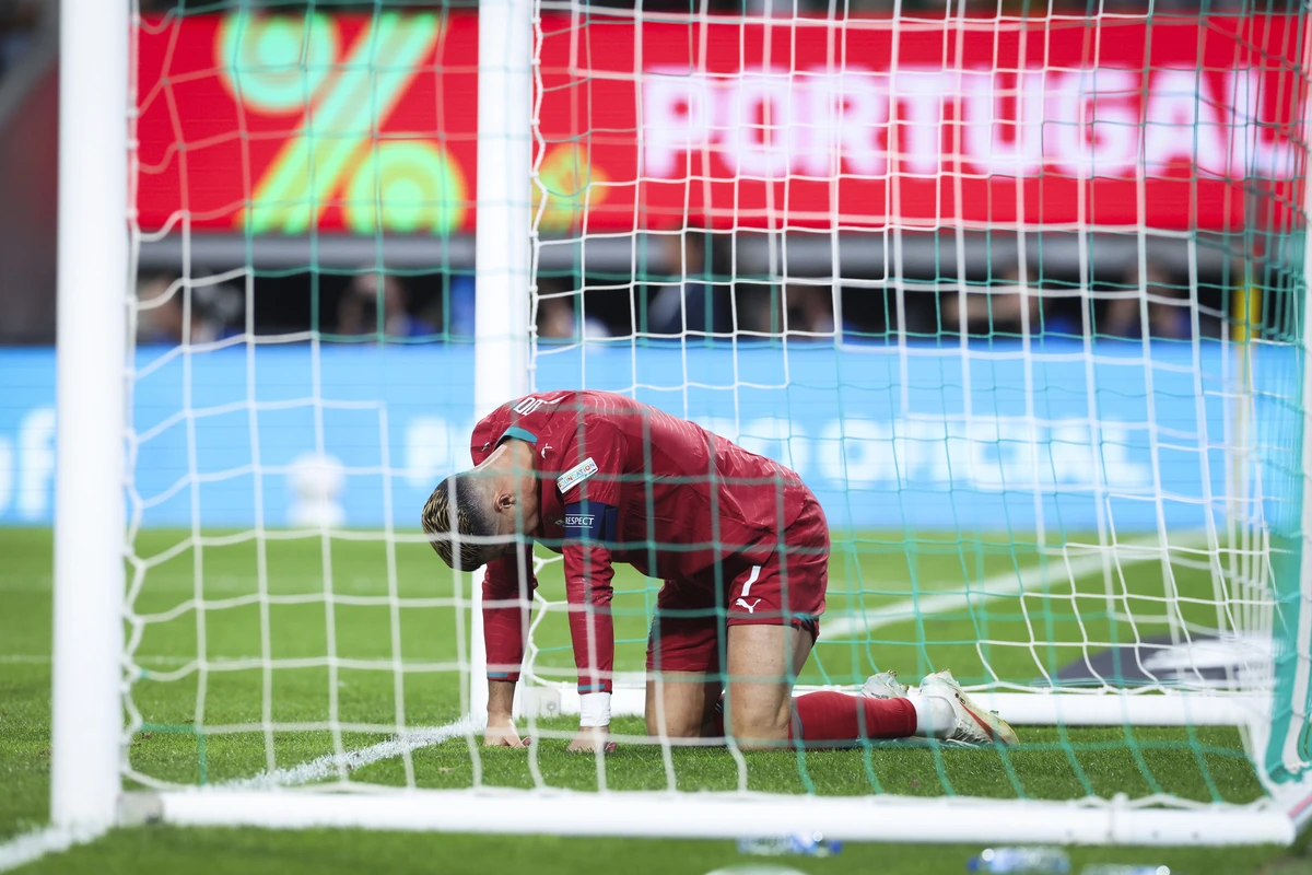 Klopp y Xavi firman las tablas en el día de la frustración de Cristiano