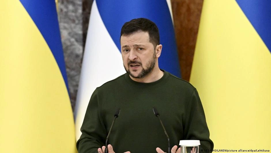 Zelenski a Trump: “Corresponde a nuestro pueblo elegir” presidente