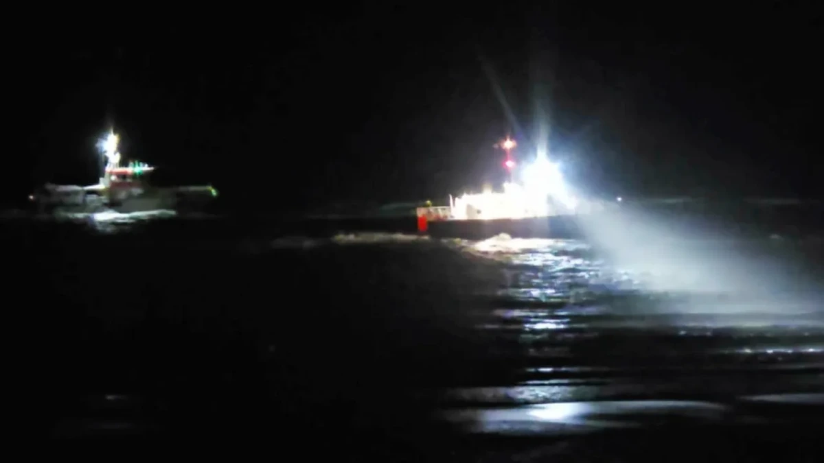 Bei Sturm und 16 Grad: Surfer (69) überlebt 19 Stunden auf eisiger Nordsee