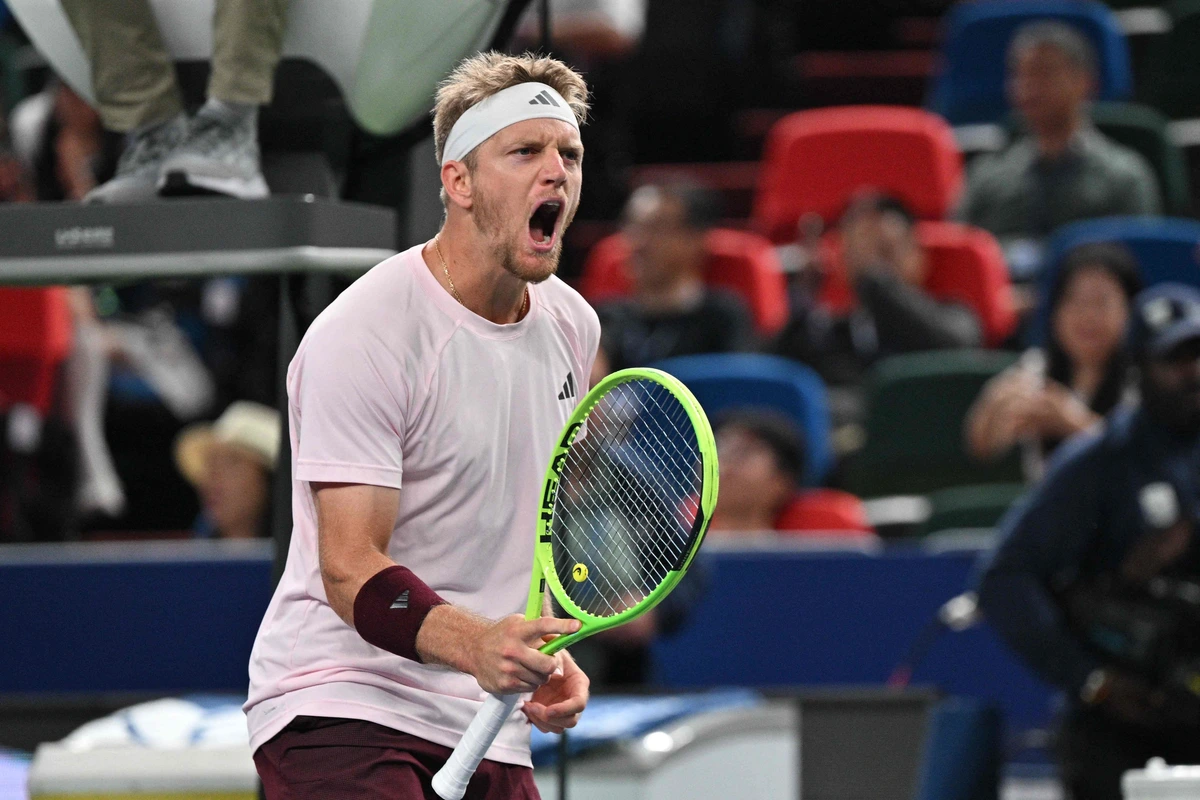 Los mensajes crípticos de Davidovich en Shanghái para entrar en la Copa Davis: «Estoy, eh», «Esperando»