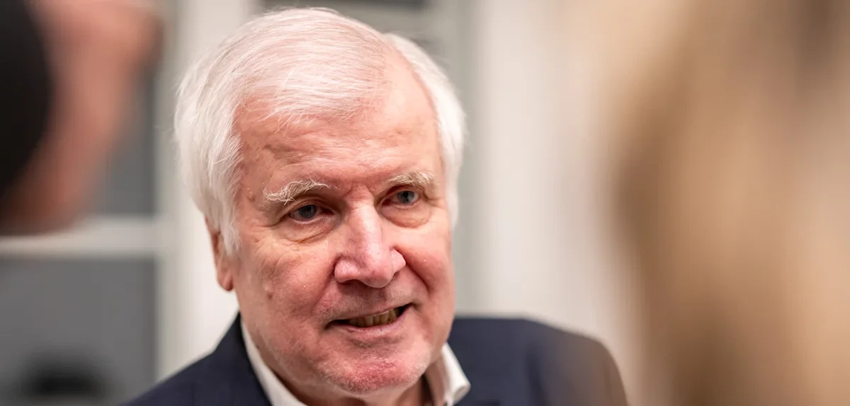 „Ständig neue, unerfüllte Versprechen“ – Seehofer kritisiert Kanzler Merz scharf