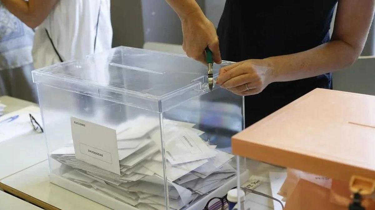 Dos magistrados, contra el portazo del Constitucional al voto de la ley de nietos: “Un caso clave para nuestra historia”