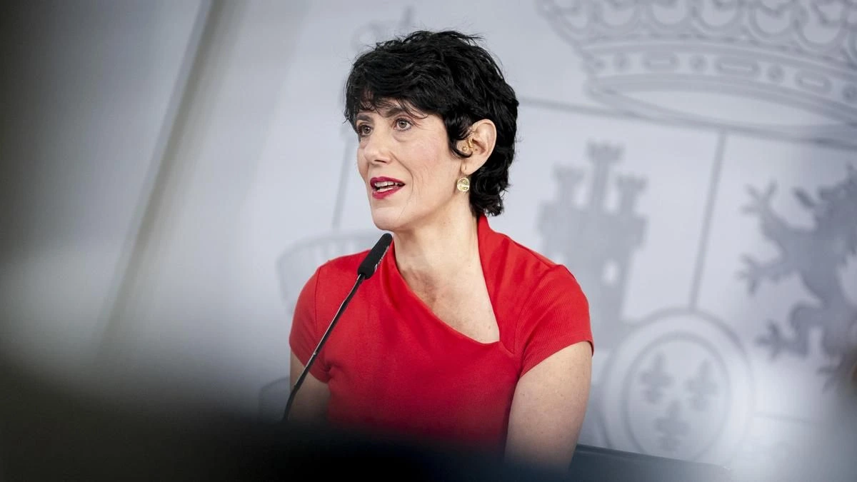 El Gobierno asegura que el salario mínimo seguirá sin pagar IRPF tras la subida de 2027