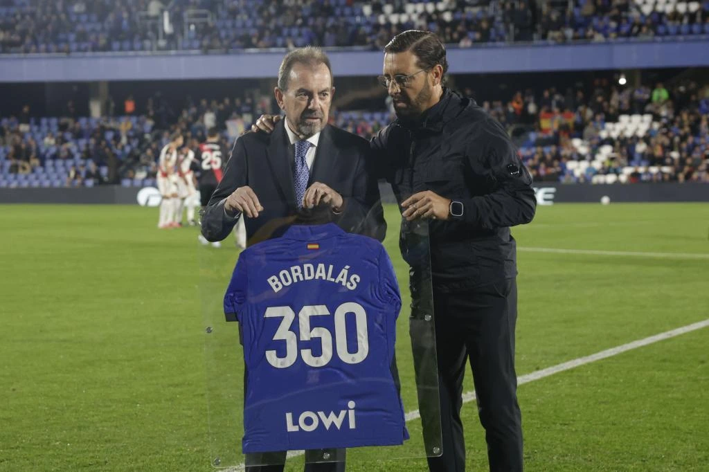 Guerra total en el Getafe: Bordalás acusa a Ángel Torres de engañarle y el presidente le responde que tiene la cara "como el cemento"