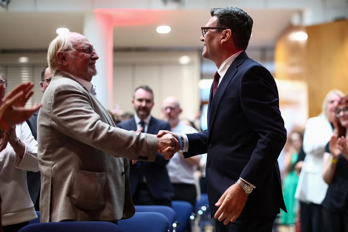 Andy Burnham will be the man to take Britain back into the EU, Neil Kinnock says