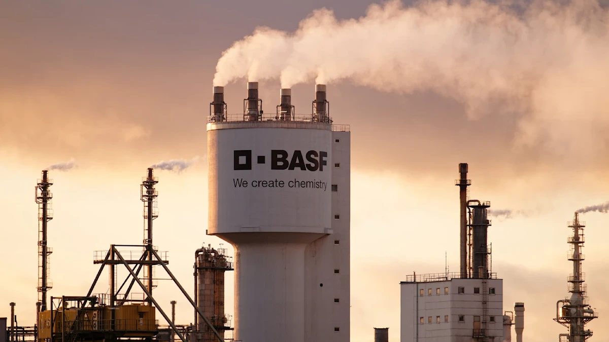 BASF: Mitarbeiter stirbt nach Arbeitsunfall im Werk