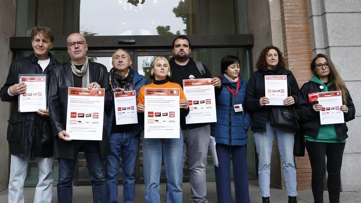 Sindicatos mayoritarios y minoritarios van de la mano de las inquilinas al paro general del 11N: “Esta huelga es de la gente”